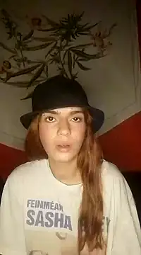 spacegirlll online show from January 4, 2025, 6:52 am