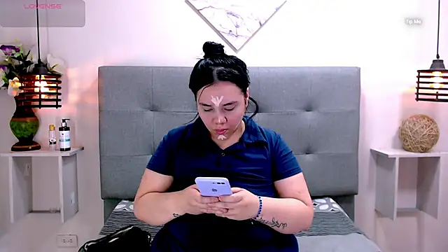 Snapshot of Cheelsea_ chatting on February 4, 2025, 3:54 am Cheelsea  online show from February 4, 2025, 3:54 am