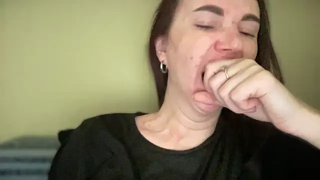 Snapshot of EvilDemon94 chatting on March 1, 2025, 6:35 am EvilDemon94 online show from March 1, 2025, 6:35 am