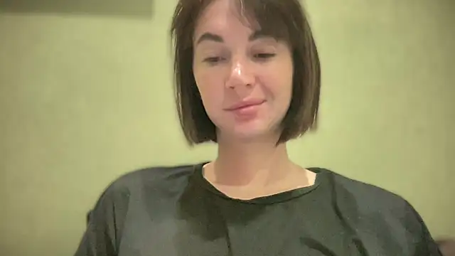 Snapshot of EvilDemon94 chatting on October 5, 2025, 4:44 am EvilDemon94 online show from October 5, 2025, 4:44 am