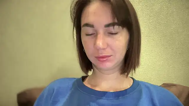 Snapshot of EvilDemon94 chatting on November 5, 2025, 8:14 am EvilDemon94 online show from November 5, 2025, 8:14 am