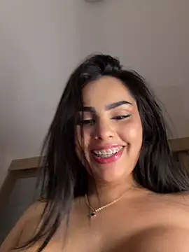 Snapshot of Maddy_Rouse_ chatting on May 16, 2026, 1:02 am Maddy Rouse online show from May 16, 2026, 1:02 am