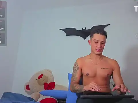 jam reina01 online show from February 14, 2026, 3:25 am