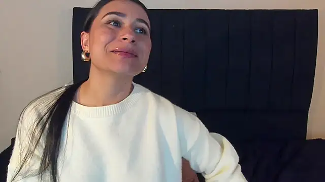 ChloeTurner  online show from January 29, 2025, 5:56 pm