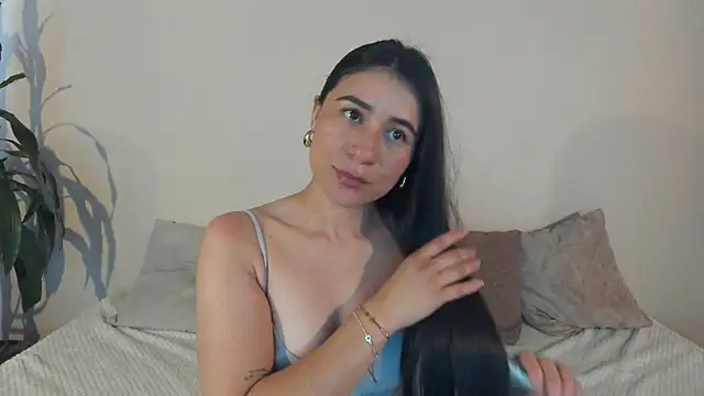 ChloeTurner  online show from February 2, 2025, 6:53 pm