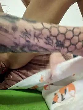 Snapshot of roxi_katty chatting on March 15, 2025, 6:03 am roxi katty online show from March 15, 2025, 6:03 am