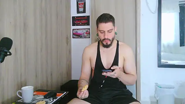 Aaron kwok28 online show from February 23, 2026, 10:07 pm