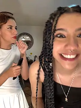 Snapshot of Katee_Jones chatting on January 1, 2025, 1:04 am Katee Jones online show from January 1, 2025, 1:04 am