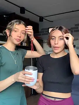 Snapshot of Katee_Jones chatting on January 21, 2025, 9:57 pm Katee Jones online show from January 21, 2025, 9:57 pm