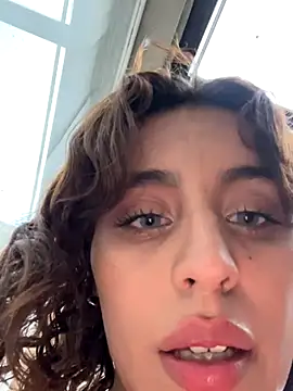 Snapshot of Katee_Jones chatting on September 30, 2025, 10:15 pm Katee Jones online show from September 30, 2025, 10:15 pm