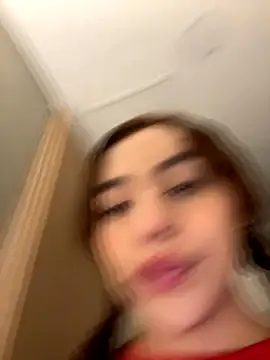 Snapshot of Katee_Jones chatting on October 15, 2025, 8:42 pm Katee Jones online show from October 15, 2025, 8:42 pm