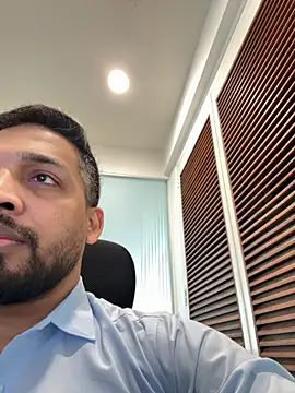 Snapshot of a4ashes chatting on October 10, 2025, 5:17 am a4ashes online show from October 10, 2025, 5:17 am