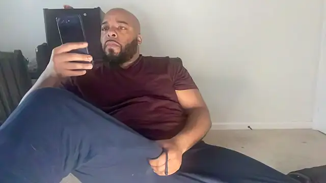 Snapshot of Bbcfun44 chatting on December 17, 2025, 2:34 pm Bbcfun44 online show from December 17, 2025, 2:34 pm