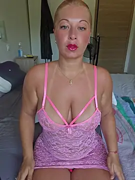 Chaudesquirt online show from July 16, 2026, 9:15 am