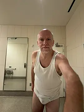 FLSexyGuy online show from April 20, 2026, 1:14 pm