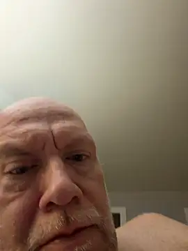 FLSexyGuy online show from April 21, 2026, 2:51 am