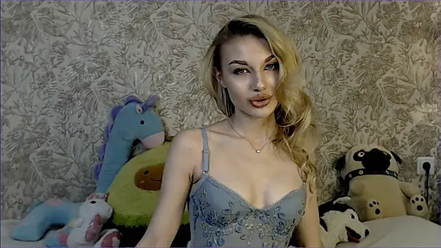 Snapshot of Ella_Milla chatting on October 30, 2025, 9:44 am Ella Milla online show from October 30, 2025, 9:44 am