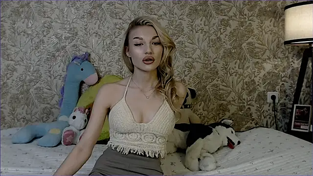 Snapshot of Ella_Milla chatting on November 23, 2025, 10:48 am Ella Milla online show from November 23, 2025, 10:48 am