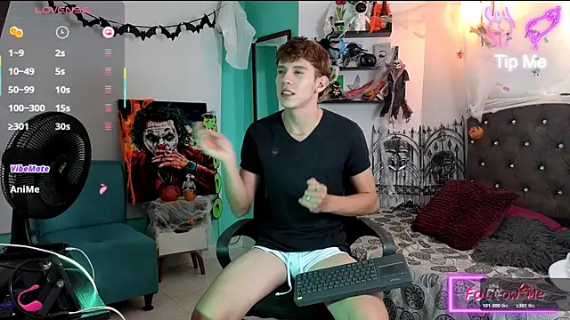 flowers18 online show from October 26, 2025, 11:42 pm