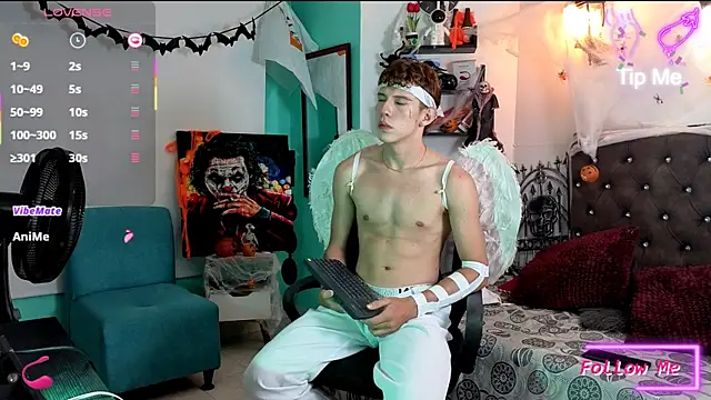 flowers18 online show from October 27, 2025, 11:41 pm