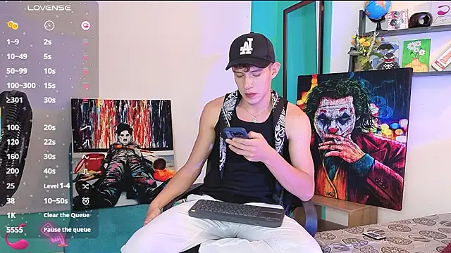 flowers18 online show from February 2, 2026, 11:14 pm