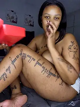 Snapshot of Drippincaty chatting on January 13, 2026, 8:47 pm Drippincaty online show from January 13, 2026, 8:47 pm