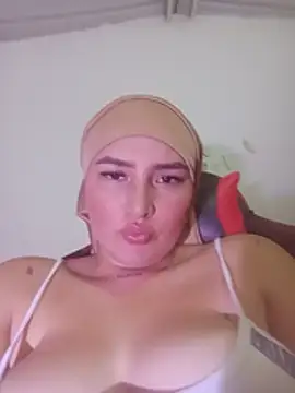 Snapshot of Celeste_camila18 chatting on July 17, 2026, 6:09 am Celeste camila18 online show from July 17, 2026, 6:09 am