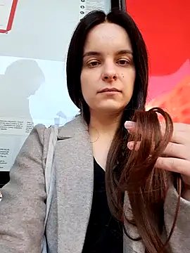 RaonXO online show from December 20, 2024, 11:54 am