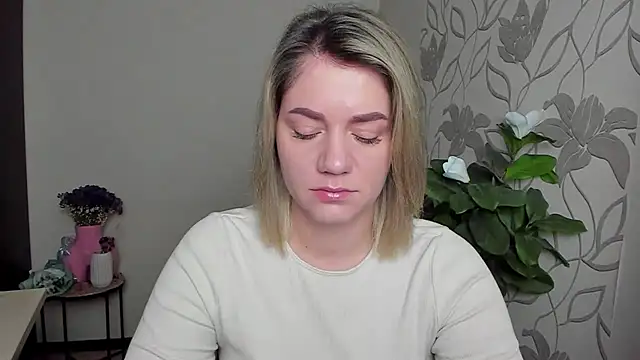 MariaSttone online show from October 24, 2025, 11:17 am