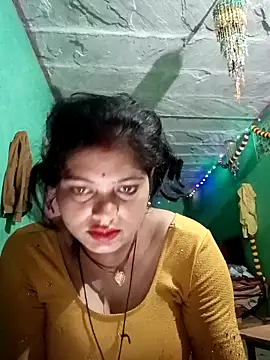 Snapshot of Chandni chatting on February 15, 2025, 11:47 pm Chandni online show from February 15, 2025, 11:47 pm