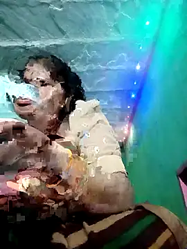 Snapshot of Chandni chatting on February 17, 2025, 12:48 pm Chandni online show from February 17, 2025, 12:48 pm