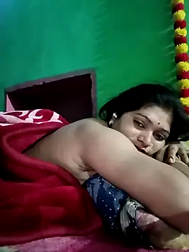 Snapshot of Chandni chatting on February 28, 2025, 11:12 pm Chandni online show from February 28, 2025, 11:12 pm