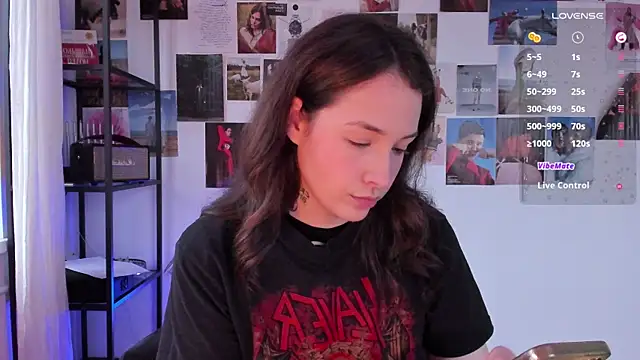 MonicaRocket online show from December 3, 2024, 10:28 am