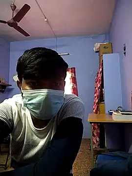 Tamilandteluguboy14 online show from December 5, 2025, 10:24 am