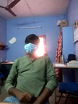 Tamilandteluguboy14 online show from February 20, 2026, 9:54 am