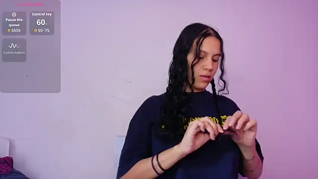 realshy-Stepsis online show from December 4, 2025, 12:14 pm