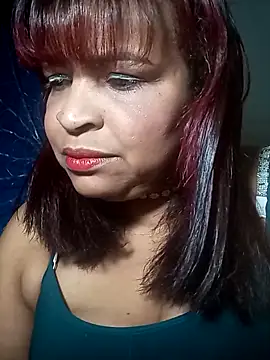 Snapshot of _violetta_- chatting on February 23, 2025, 2:57 pm violetta - online show from February 23, 2025, 2:57 pm