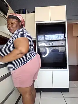 DAIRYBELLELIZxx online show from June 29, 2026, 12:38 pm