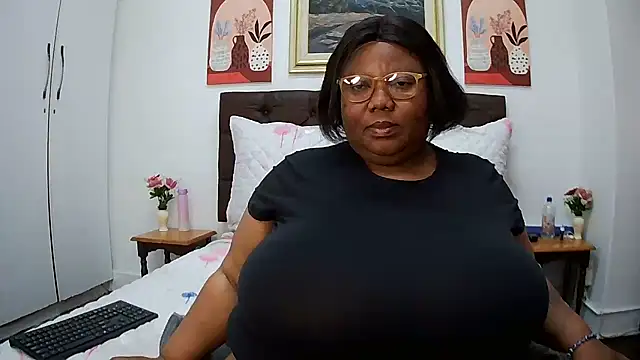 DAIRYBELLELIZxx online show from July 3, 2026, 8:10 am