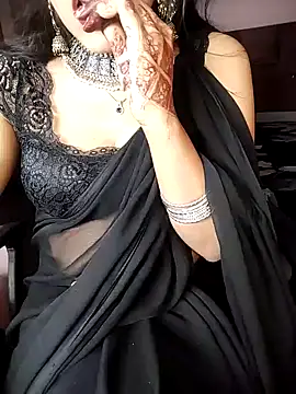 Snapshot of karishma chatting on December 28, 2024, 2:42 pm karishma online show from December 28, 2024, 2:42 pm