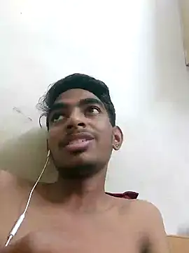 Snapshot of biggboyzz chatting on December 5, 2024, 11:49 am biggboyzz online show from December 5, 2024, 11:49 am