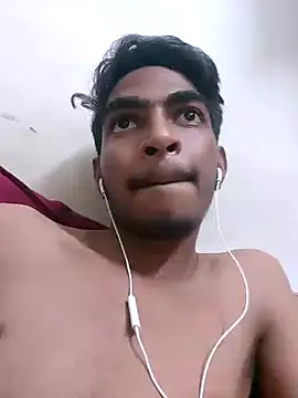 Snapshot of biggboyzz chatting on December 13, 2024, 5:54 pm biggboyzz online show from December 13, 2024, 5:54 pm