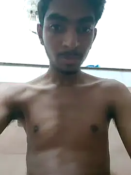 Snapshot of biggboyzz chatting on December 18, 2024, 10:46 pm biggboyzz online show from December 18, 2024, 10:46 pm