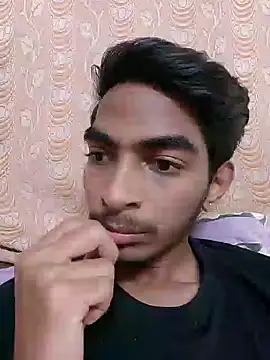 Snapshot of biggboyzz chatting on January 13, 2025, 7:11 am biggboyzz online show from January 13, 2025, 7:11 am