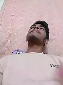 Snapshot of biggboyzz chatting on January 14, 2025, 9:13 am biggboyzz online show from January 14, 2025, 9:13 am