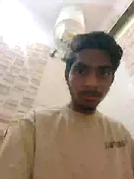 Snapshot of biggboyzz chatting on January 15, 2025, 5:50 am biggboyzz online show from January 15, 2025, 5:50 am