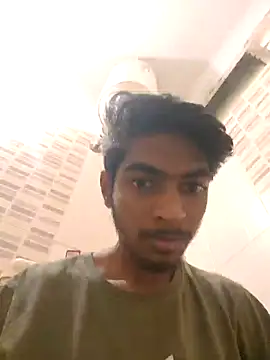 Snapshot of biggboyzz chatting on January 22, 2025, 11:23 am biggboyzz online show from January 22, 2025, 11:23 am