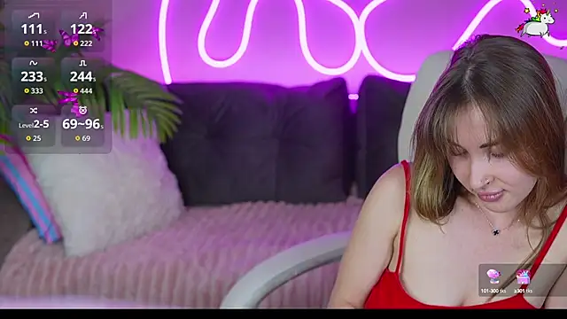 Snapshot of JennyyLuv chatting on September 16, 2025, 12:50 pm JennyyLuv online show from September 16, 2025, 12:50 pm