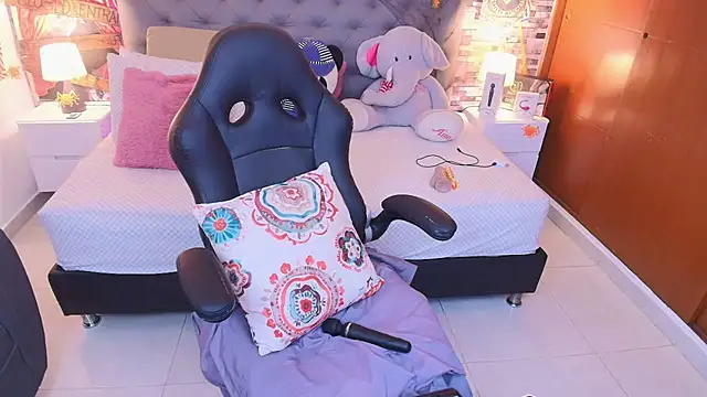 italy   boobs online show from October 24, 2025, 4:36 pm