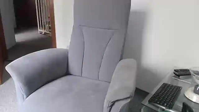 ak616263 online show from November 4, 2025, 12:48 pm